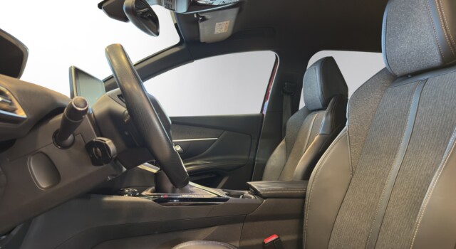 PEUGEOT 3008 1.2 PureTech GT Line