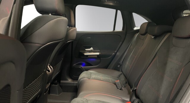 MERCEDES-BENZ GLA 220 4Matic 8G-DCT