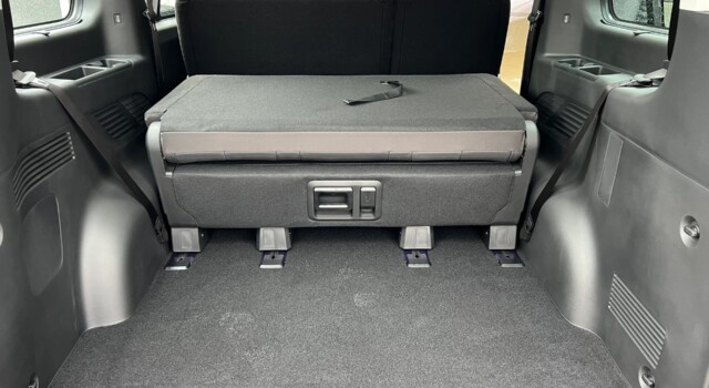 HYUNDAI STARIA Wagon 1.6 T-GDi HEV Vertex A