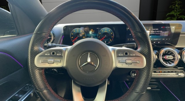 MERCEDES-BENZ GLB 250 AMG Line 8G-Tronic