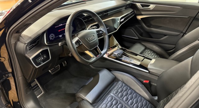 AUDI RS6 Avant 4.0 TFSI V8 quattro