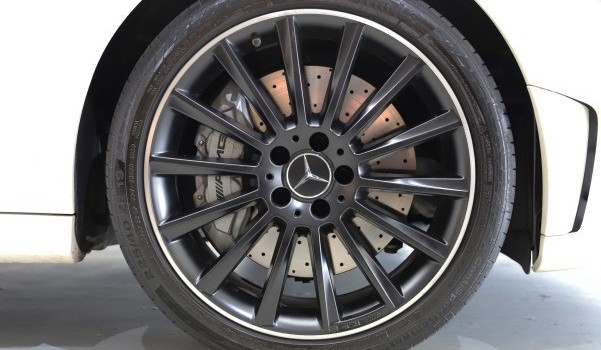 MERCEDES-BENZ C 43 AMG 4Matic