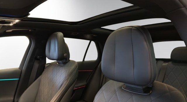 MERCEDES-BENZ E 220 d T 9G-Tronic