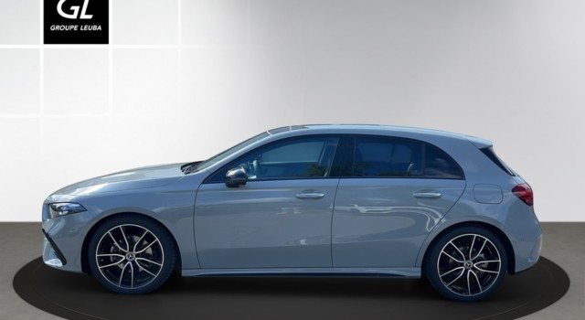 MERCEDES-BENZ A 180 Night Star 7G-DCT