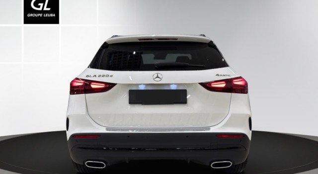 MERCEDES-BENZ GLA 220 d 4Matic 8G-DCTSwiss Star
