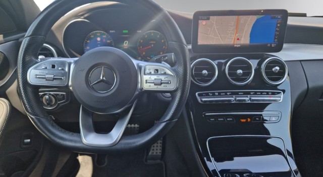 MERCEDES-BENZ C 200 Swiss Star AMG Line 4Matic 9G-Tronic