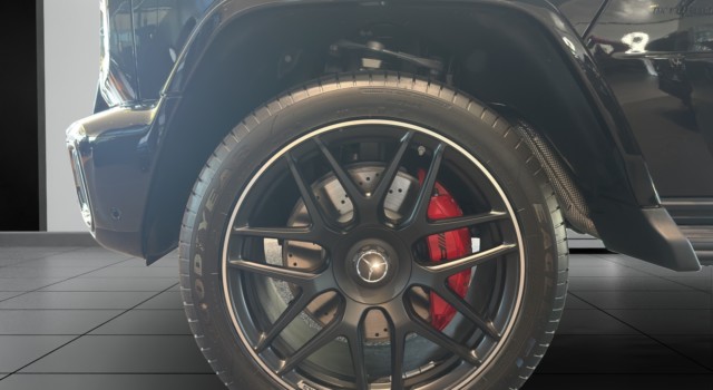 MERCEDES-BENZ G 63 AMG 9G-Tronic