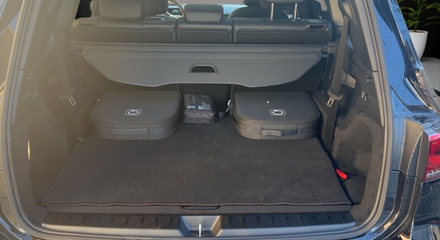 MERCEDES-BENZ EQB 300 66,5 kWh 4Matic Swiss Star