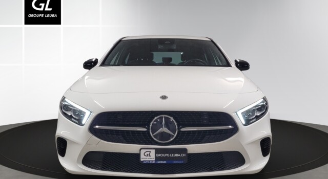 MERCEDES-BENZ A 180 Night Star 7G-DCT