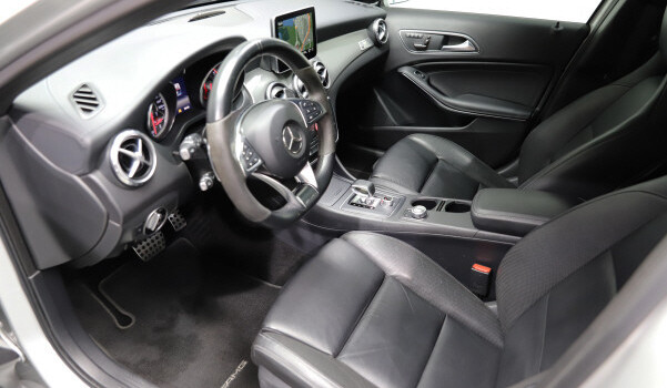 MERCEDES-BENZ GLA 45 AMG 4Matic 7G-DCT