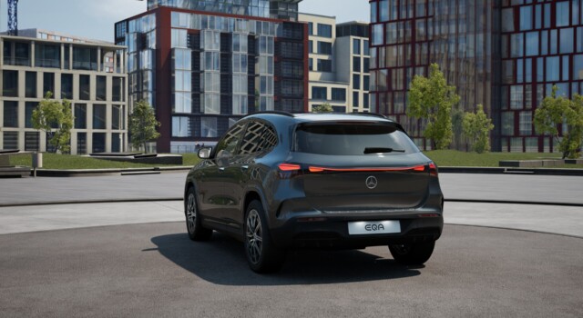 MERCEDES-BENZ EQA 350 66,5 kWh 4Matic Excellence