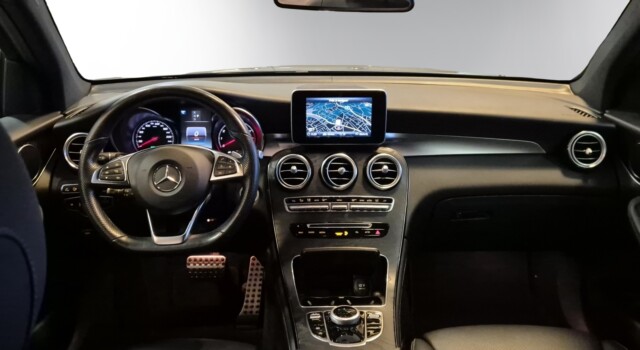 MERCEDES-BENZ GLC 250 AMG Line 4Matic