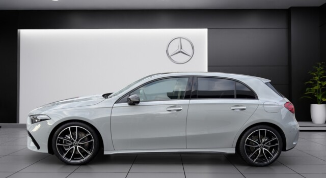 MERCEDES-BENZ A 220 4Matic 8G-DCT