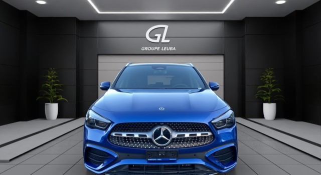MERCEDES-BENZ GLA 200 7G-DCT