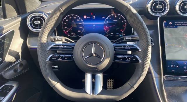 MERCEDES-BENZ GLC 300 4Matic 9G-Tronic