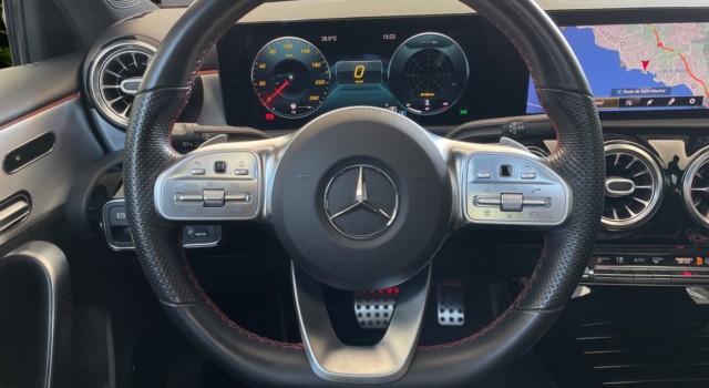 MERCEDES-BENZ A 200 AMG Line 7G-DCT