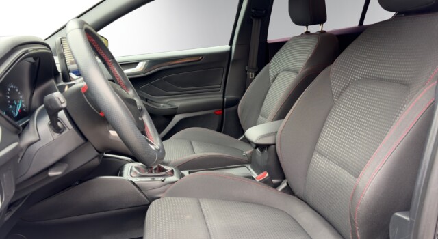 FORD FOCUS 1.0 SCTi ST Line