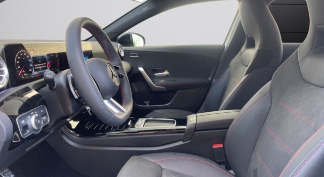 MERCEDES-BENZ A 250 4Matic 8G-DCT