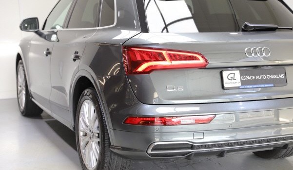 AUDI Q5 2.0 TFSI sport quattro