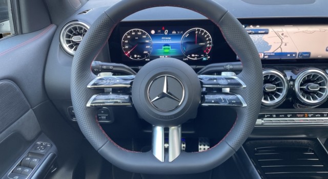 MERCEDES-BENZ GLA 250 e EQ Star 8G-DCT