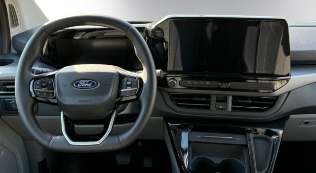FORD TRANSIT CUSTOM Panama