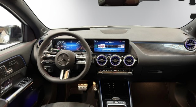 MERCEDES-BENZ GLA 220 d 4Matic 8G-DCTSwiss Star