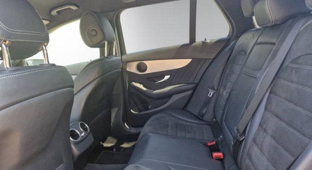 MERCEDES-BENZ C 200 Swiss Star AMG Line 4Matic 9G-Tronic