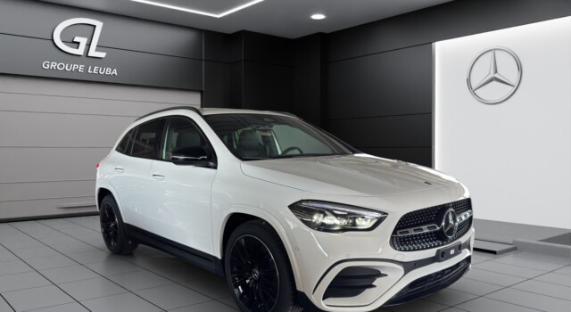MERCEDES-BENZ GLA 200 Night Star 7G-DCT