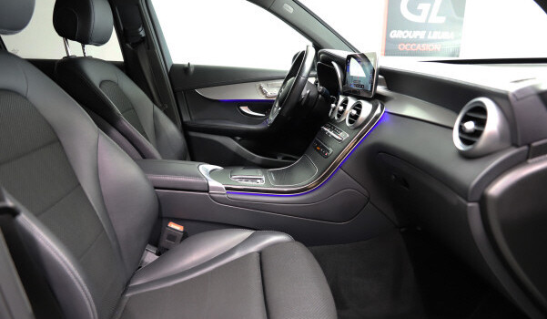 MERCEDES-BENZ GLC 200 AMG Line 4Matic 9G-Tronic