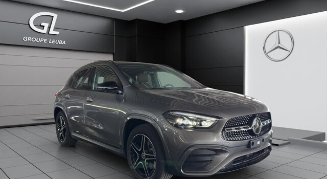 MERCEDES-BENZ GLA 220 4Matic 8G-DCT