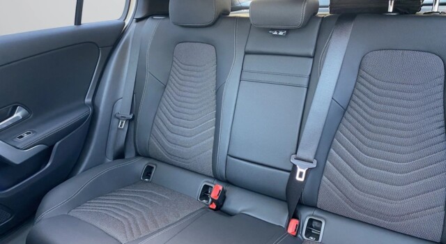 MERCEDES-BENZ A 250 e EQ Star 8G-DCT