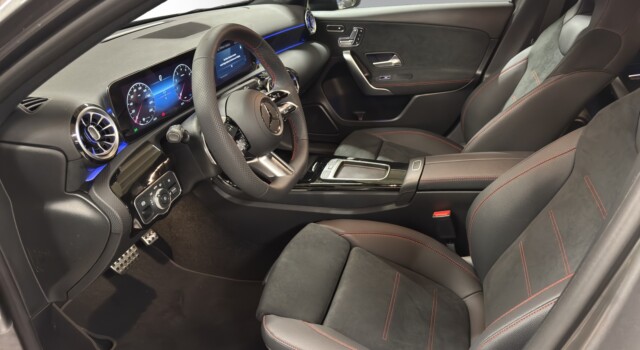 MERCEDES-BENZ A 200 Night Star 7G-DCT