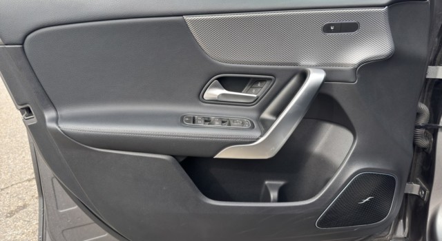 MERCEDES-BENZ A 220 Progressive 7G-DCT 4Matic