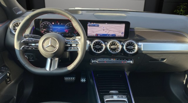 MERCEDES-BENZ GLB 220 4Matic 8G-Tronic