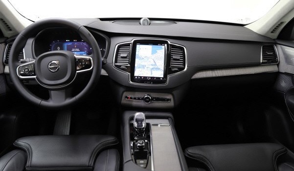 VOLVO XC90 T8 eAWD Xclusive Dar