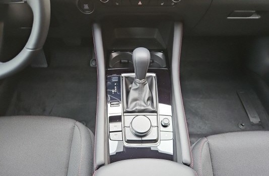 MAZDA 3 HB X 186 Homura A