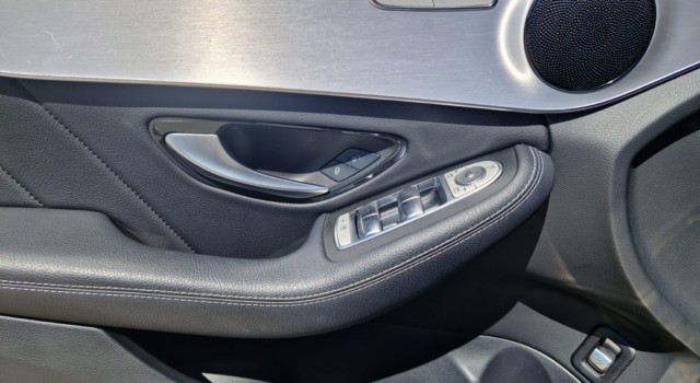 MERCEDES-BENZ C 200 Swiss Star AMG Line 4Matic 9G-Tronic