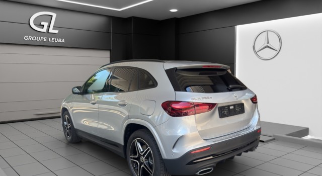 MERCEDES-BENZ GLA 250 e EQ Star 8G-DCT
