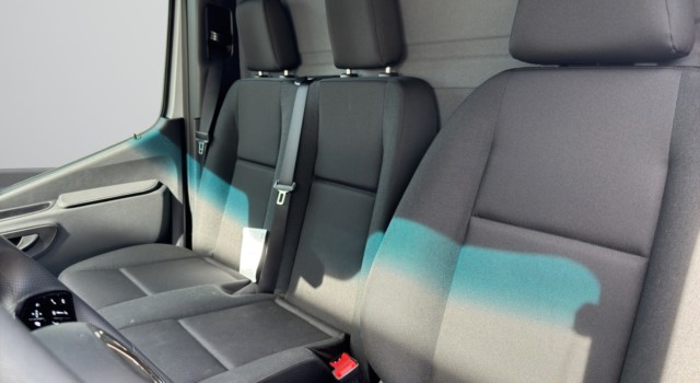 MERCEDES-BENZ Sprinter 319 CDI Lang 9G-TRONIC