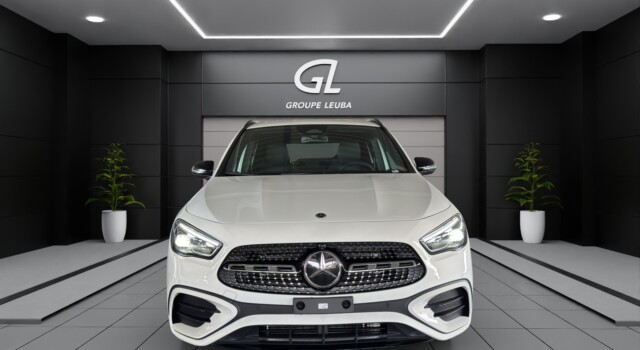 MERCEDES-BENZ GLA 200 Night Star 7G-DCT