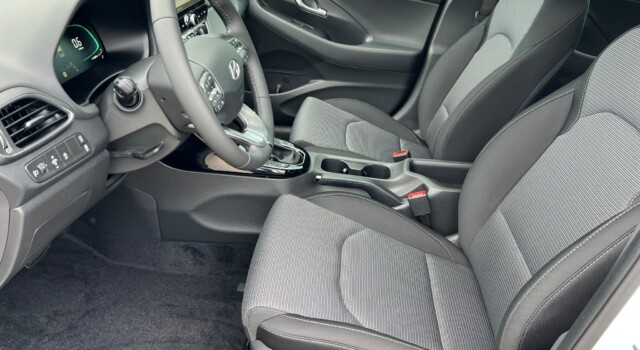 HYUNDAI i30 1.5 T-GDi Amplia 48V MH DCT