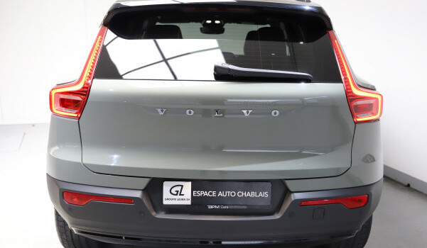 VOLVO XC40 P8 AWD Pure Electric R-Design