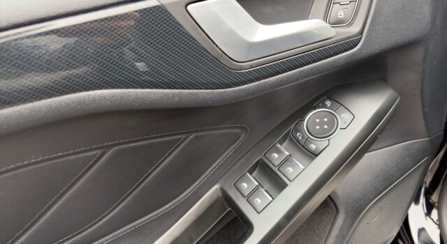 FORD FOCUS 1.0 SCTi ST Line