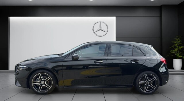 MERCEDES-BENZ A 200 Night Star 7G-DCT