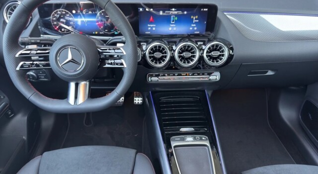 MERCEDES-BENZ GLA 220 4Matic 8G-DCT