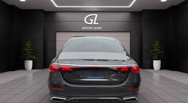 MERCEDES-BENZ E 220 d 4Matic AMG Line 9G-Tronic