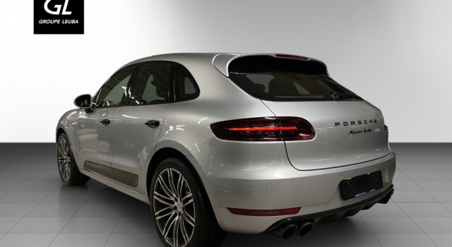 PORSCHE MACAN Turbo Performance