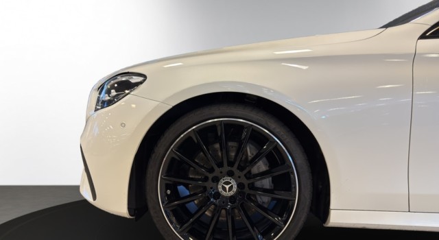 MERCEDES-BENZ E 220 d T 4Matic Swiss Star 9G-Tronic