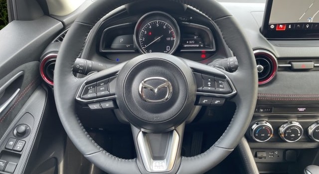MAZDA 2 SKYACTIV-G 90 Homura Aka Automat