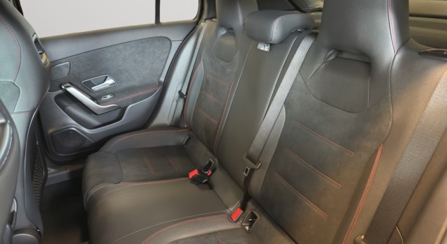 MERCEDES-BENZ A 250 4Matic 8G-DCT